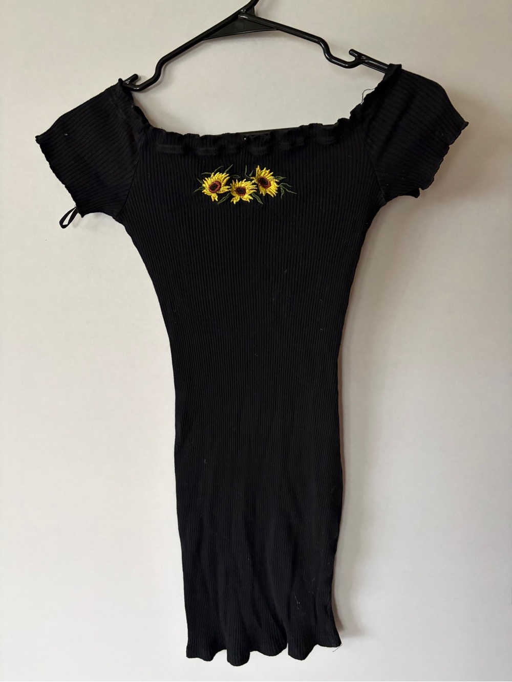 SHEIN Black Ribbed Off-Shoulder Dress with Yellow Sunflower Embroidery
